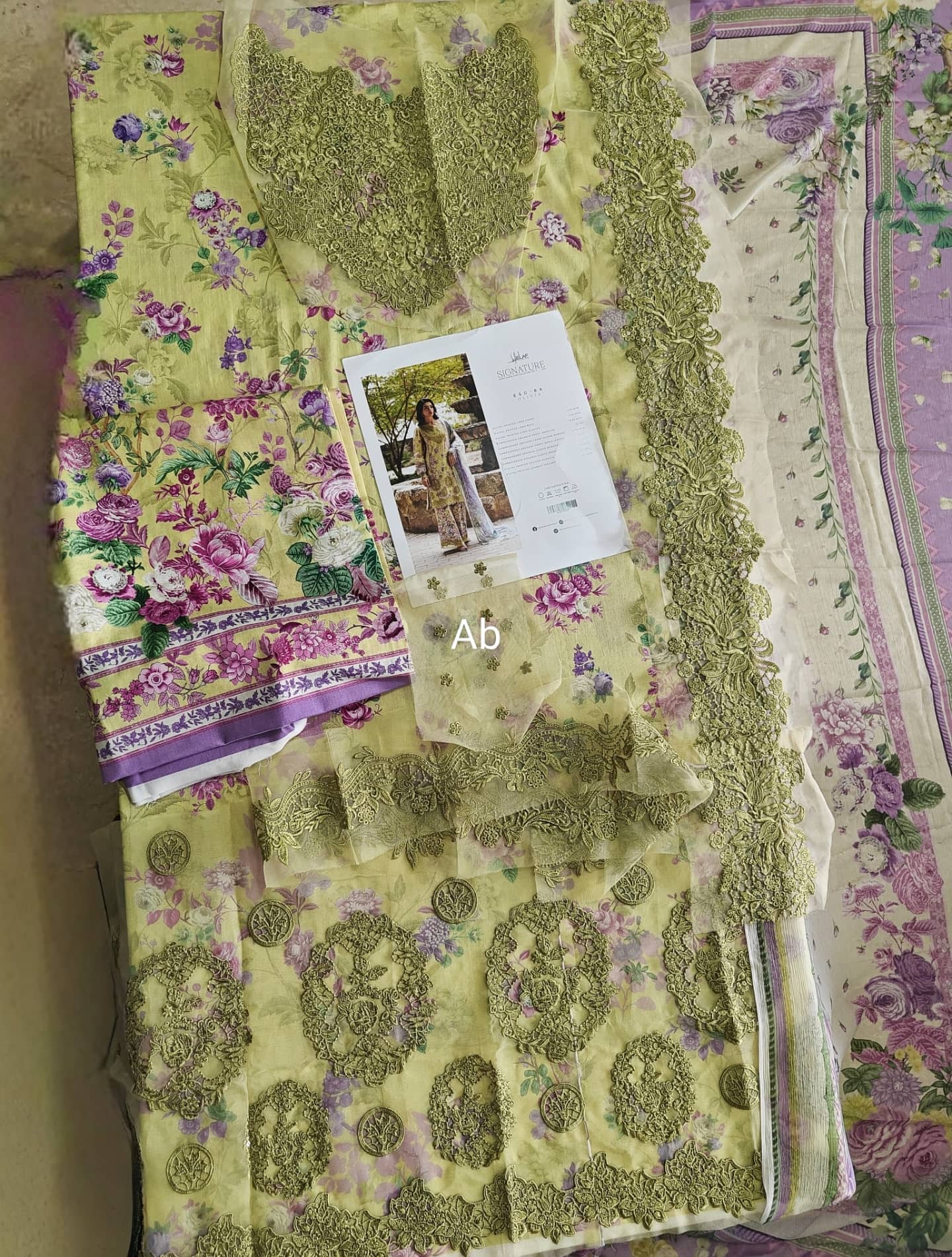 Hot🔥Seller/Open Pic/Elaf Signature Lawn/Vol 2/8A/Olivia