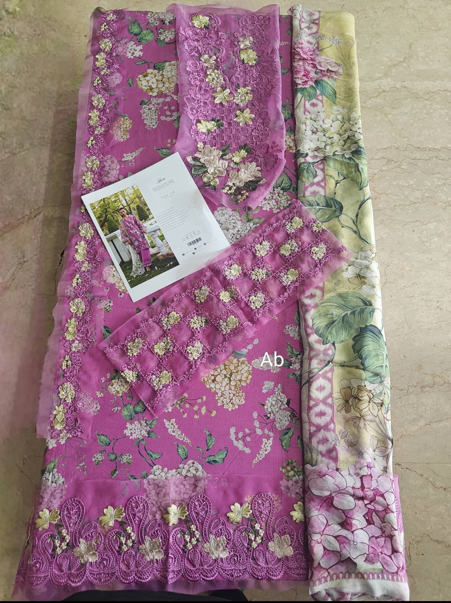 img_elaf_signature_lawn_awwal_boutique