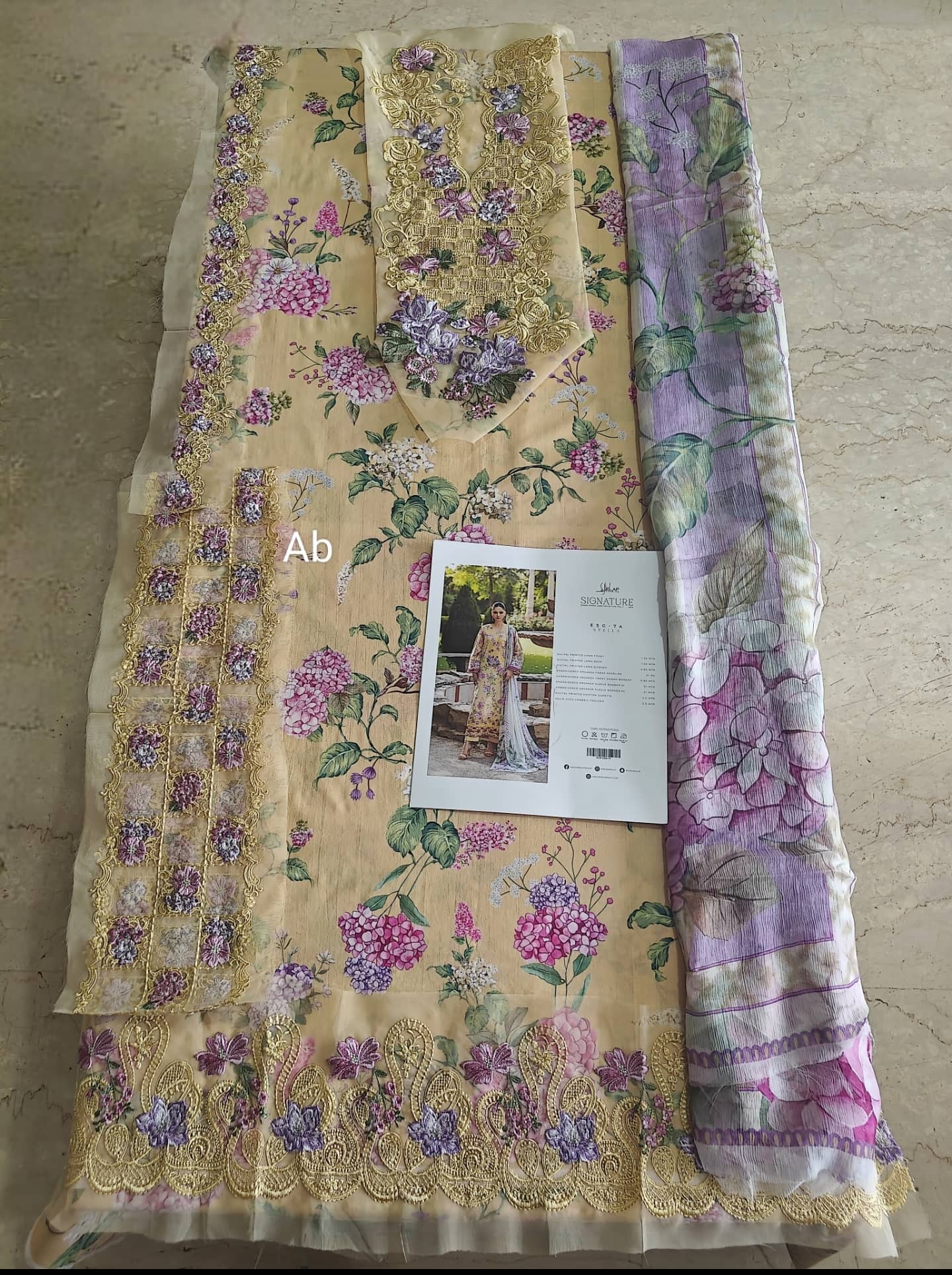 Hot🔥Seller/Open Pic/Hot🔥Seller/Elaf Signature Lawn/Vol 2/ESG-7A STELLA