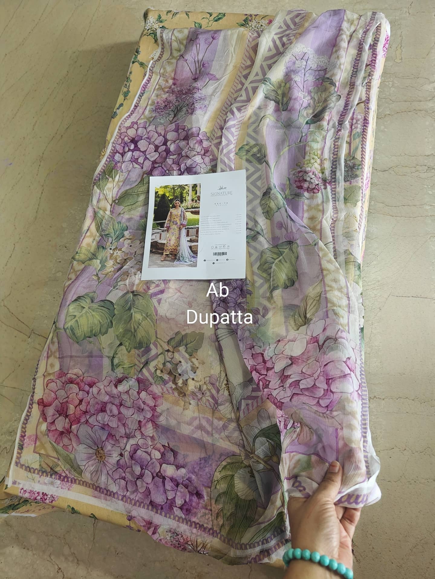 Hot🔥Seller/Open Pic/Hot🔥Seller/Elaf Signature Lawn/Vol 2/ESG-7A STELLA