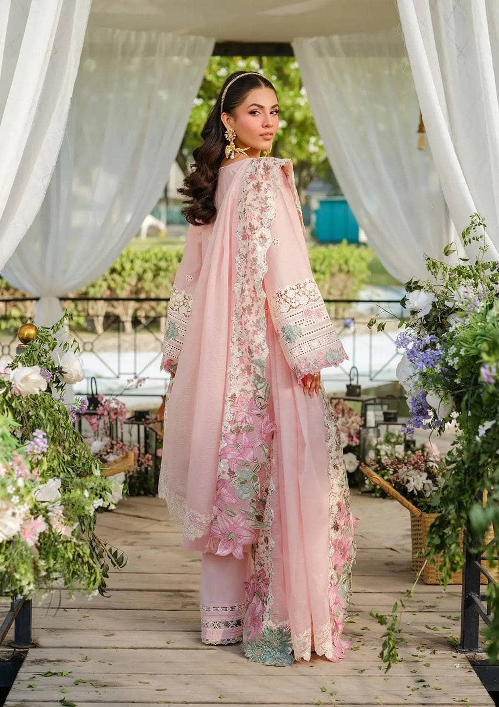 img_elaf_luxury_lawn_awwal_boutique
