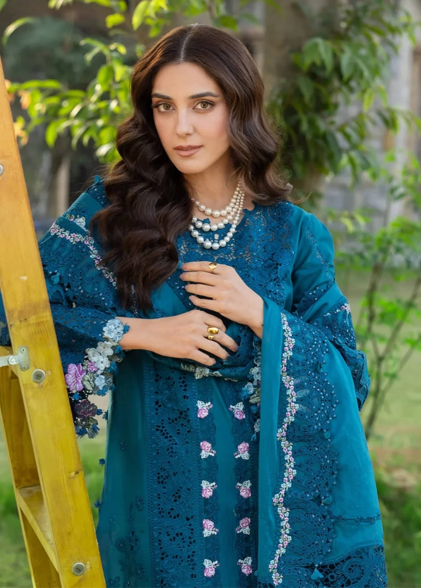 img_elaf_premium_lawn_awwal_boutique