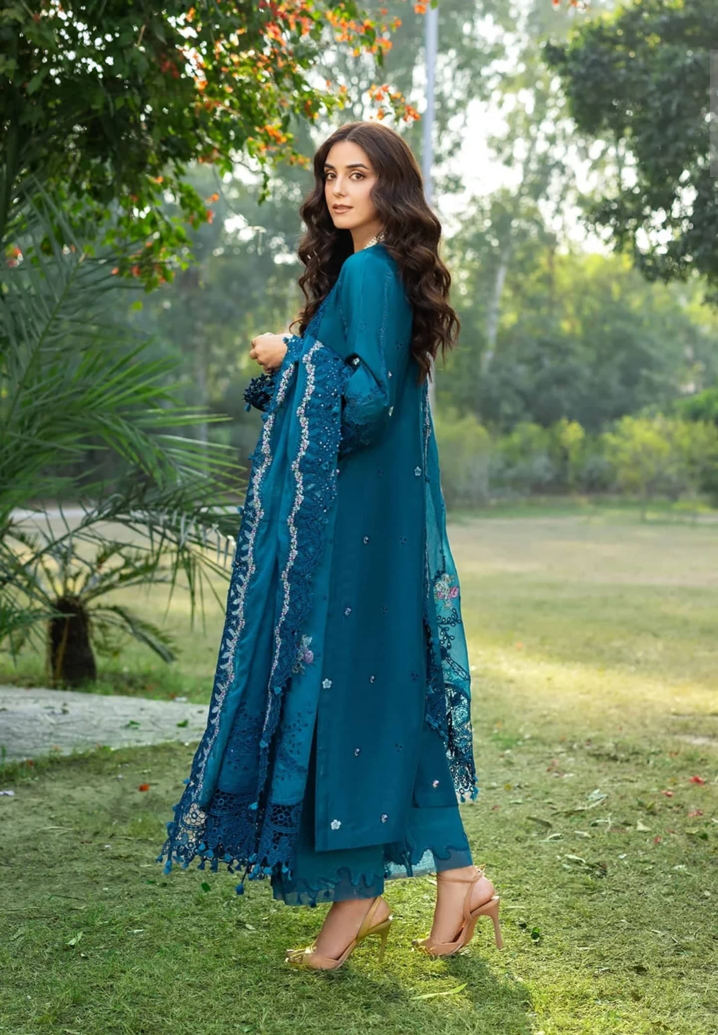 Elaf Premium Lawn 26/ELY-06 SAPPHIRE