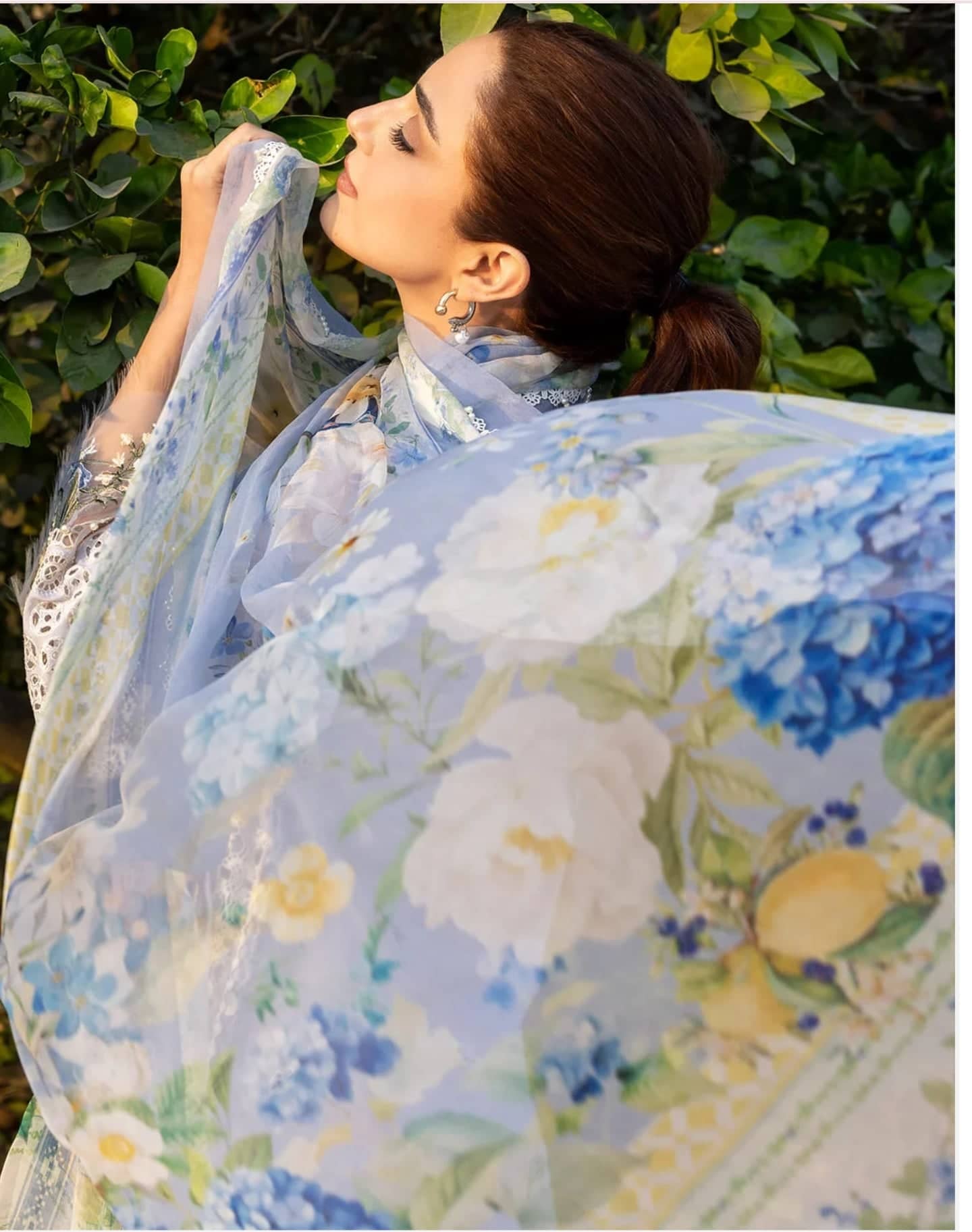 img_elaf_premium_lawn_awwal_boutique