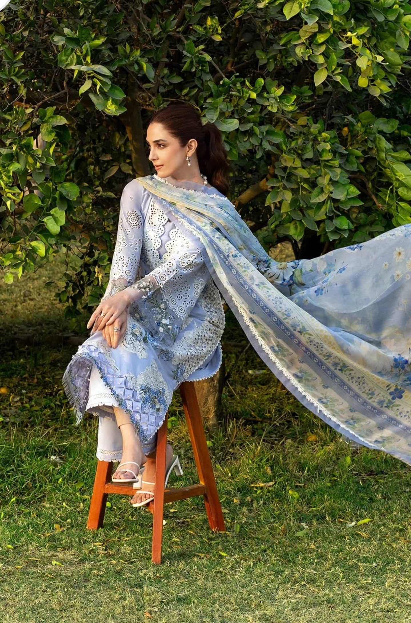 img_elaf_premium_lawn_awwal_boutique