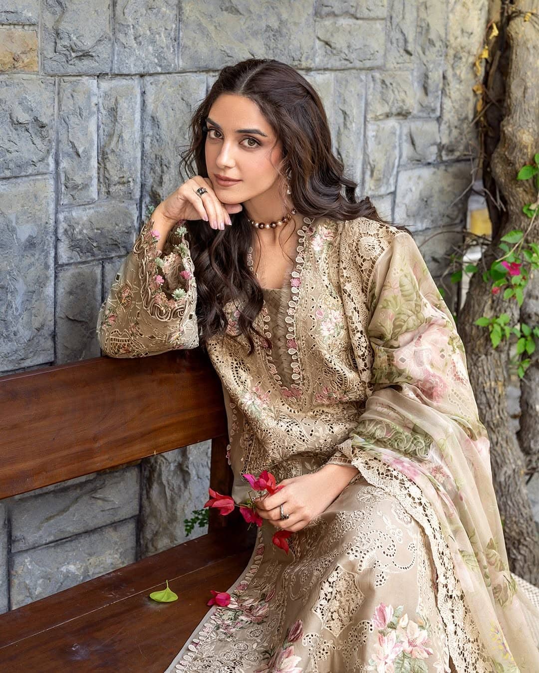 img_elaf_premium_lawn_awwal_boutique