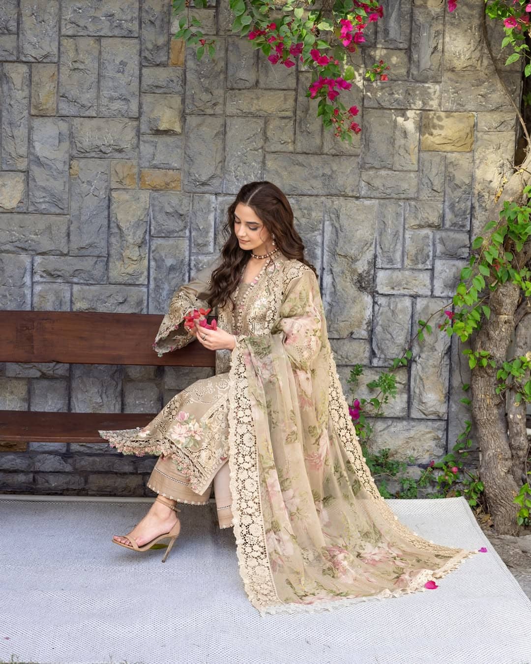 Elaf Premium Lawn 26/ELY-2A CAMELLIA