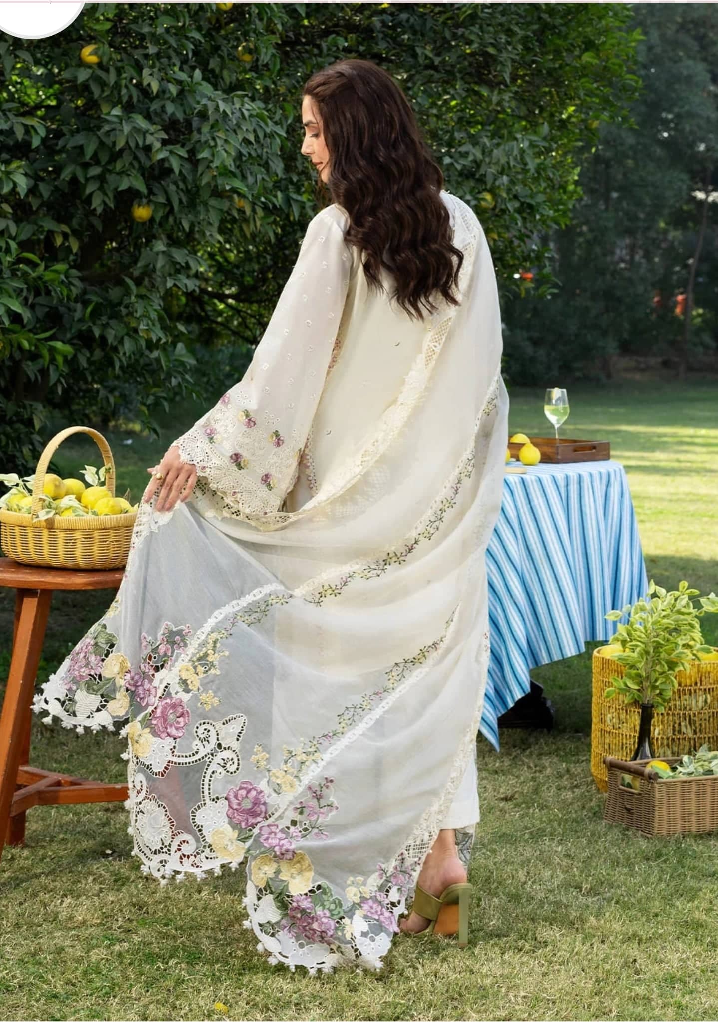 img_elaf_premium_lawn_awwal_boutique