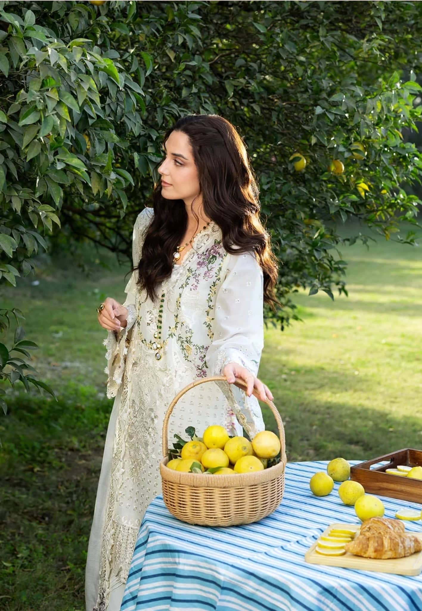 Elaf Premium Lawn 26/ELY-3A PERLE