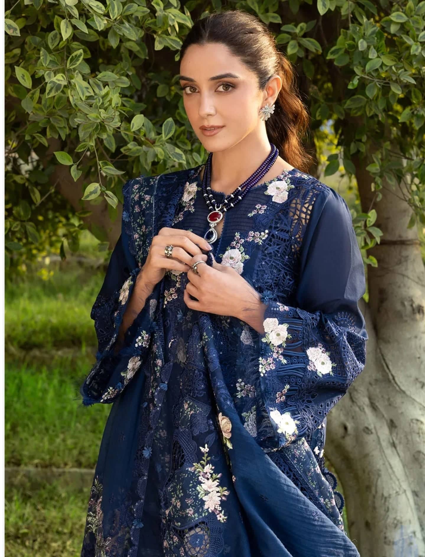 Elaf Premium Lawn 26/ELY-4B BLUE BELLE