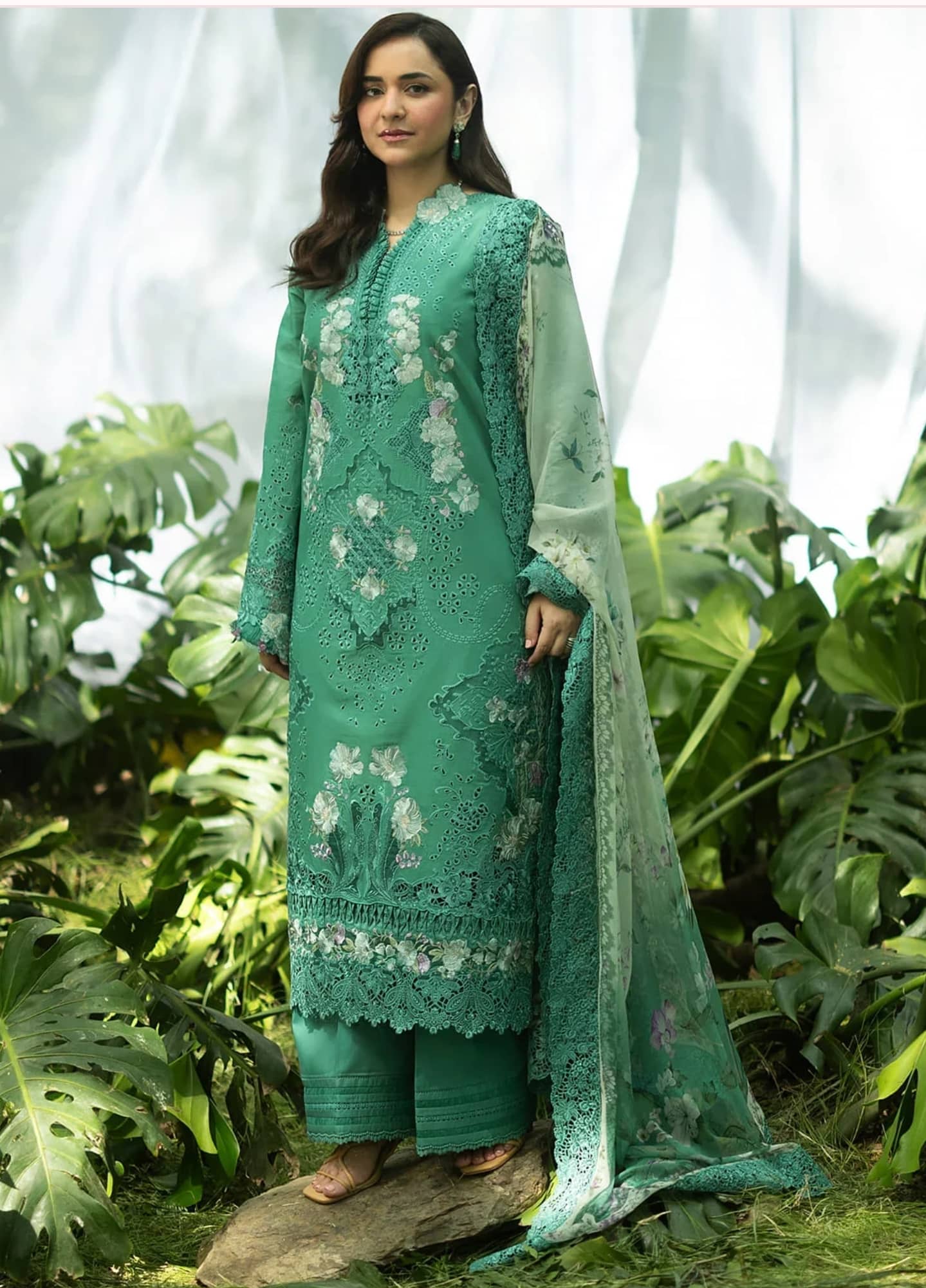 img_elaf_premium_lawn_awwal_boutique