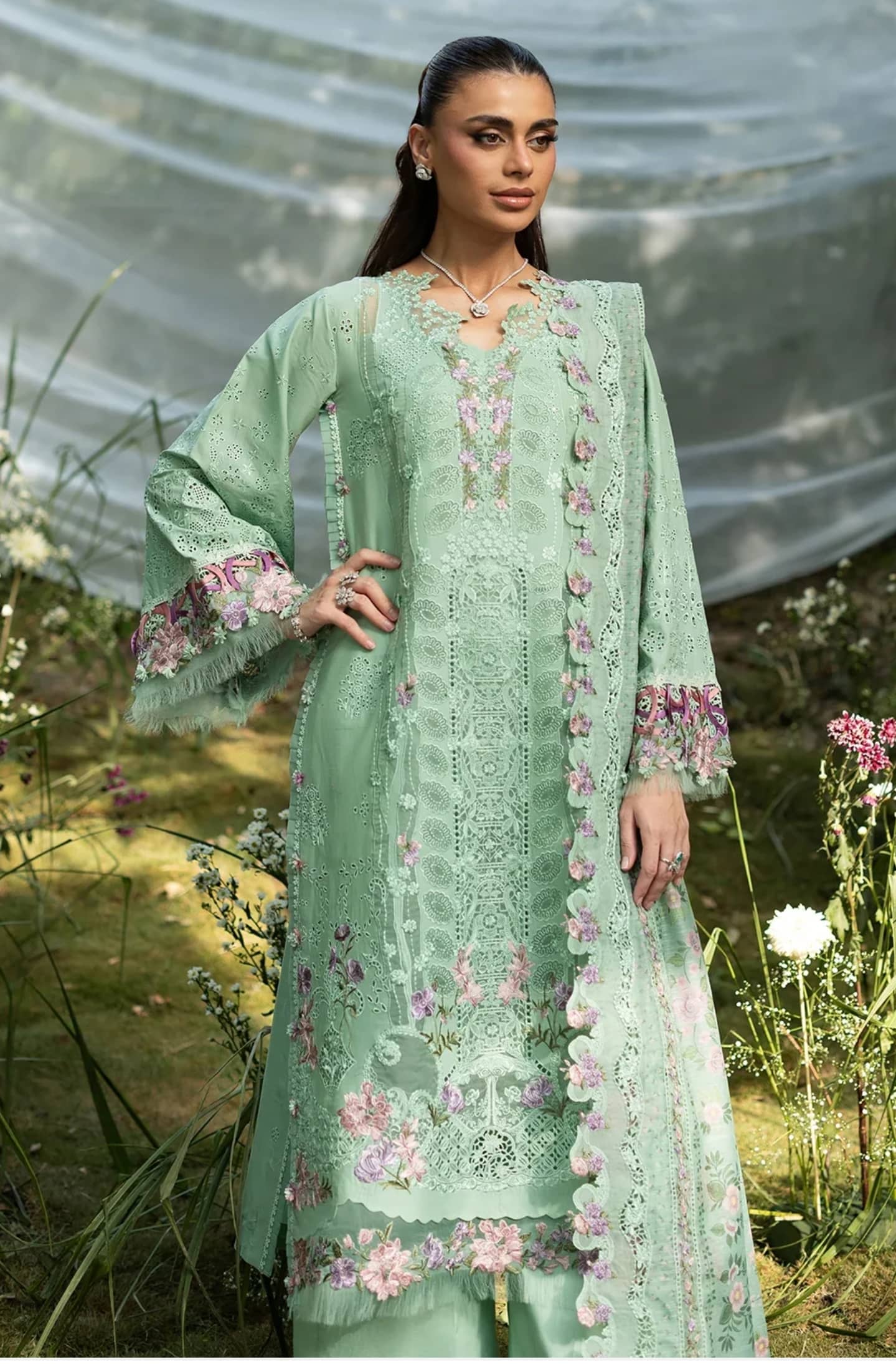 Elaf Premium Lawn 26/Vol 2/ELQ-3A DAISY CHAIN
