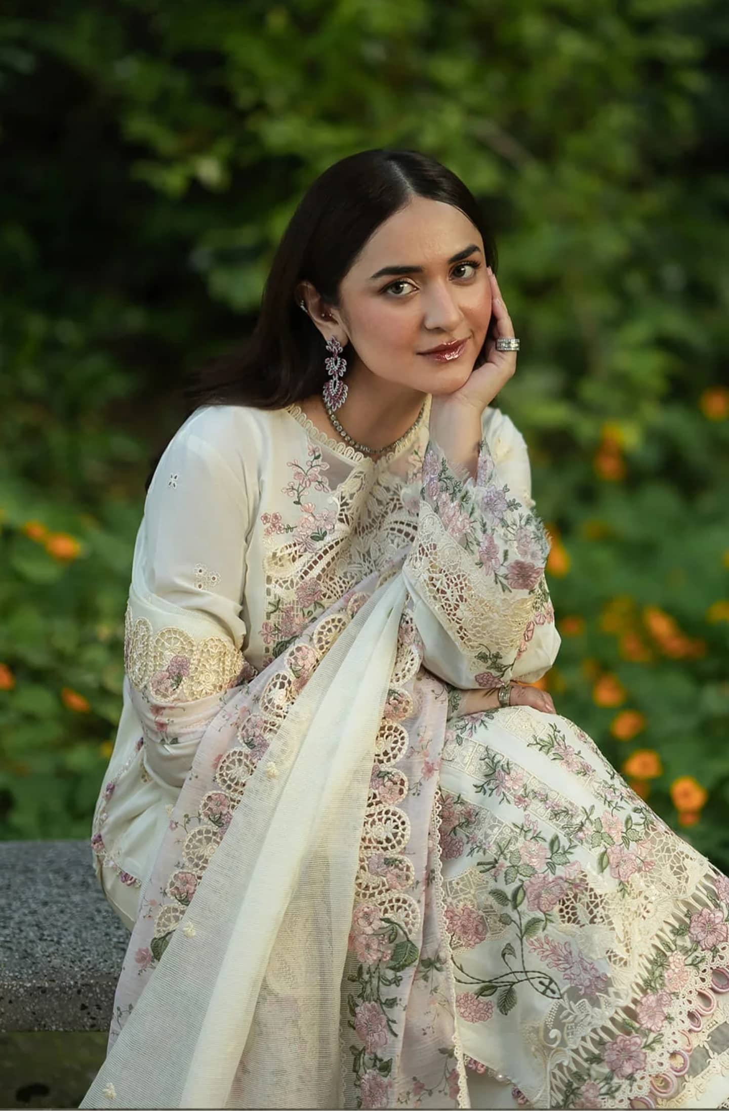 Elaf Premium Lawn 26/Vol 2/ELQ-7B SWEET TALK