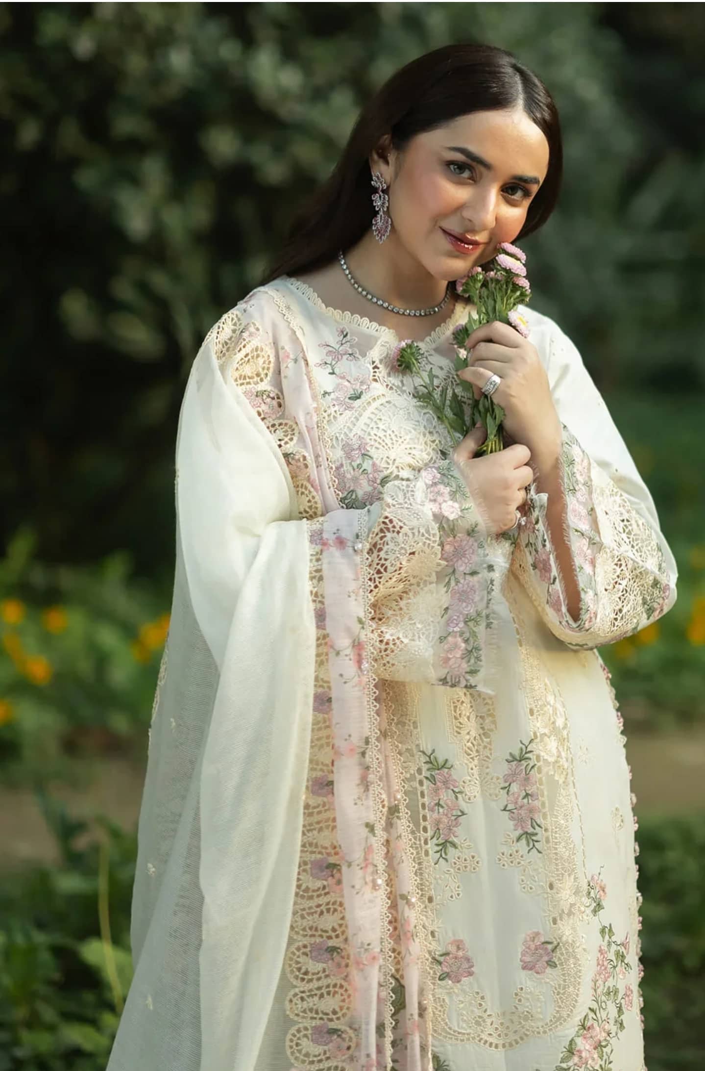 Elaf Premium Lawn 26/Vol 2/ELQ-7B SWEET TALK