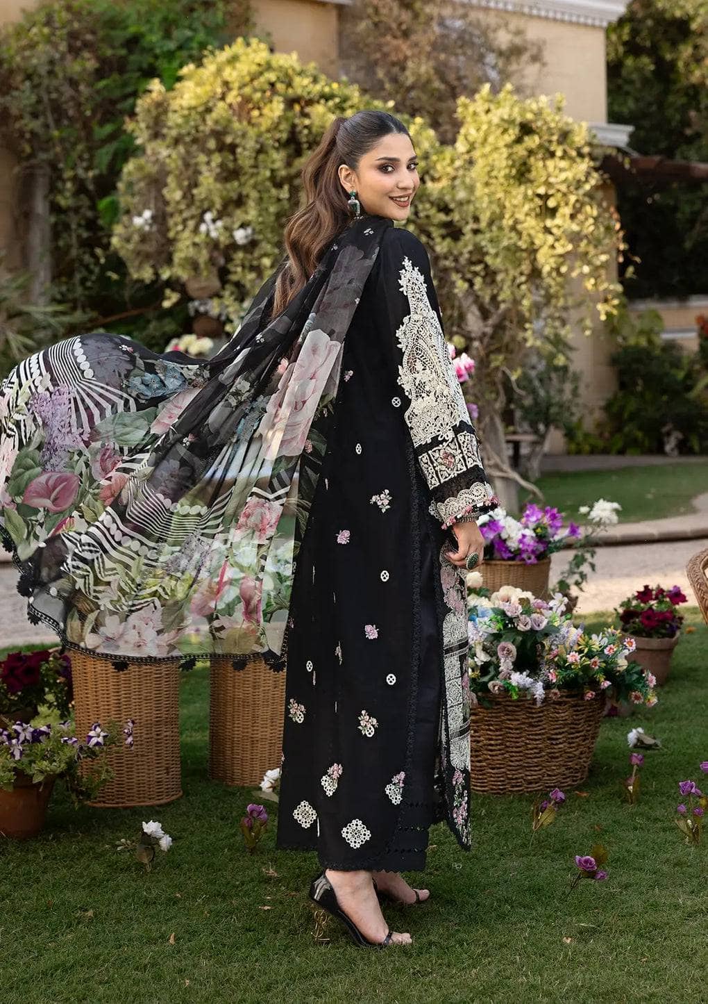 img_elaf_premium_lawn_awwal_boutique