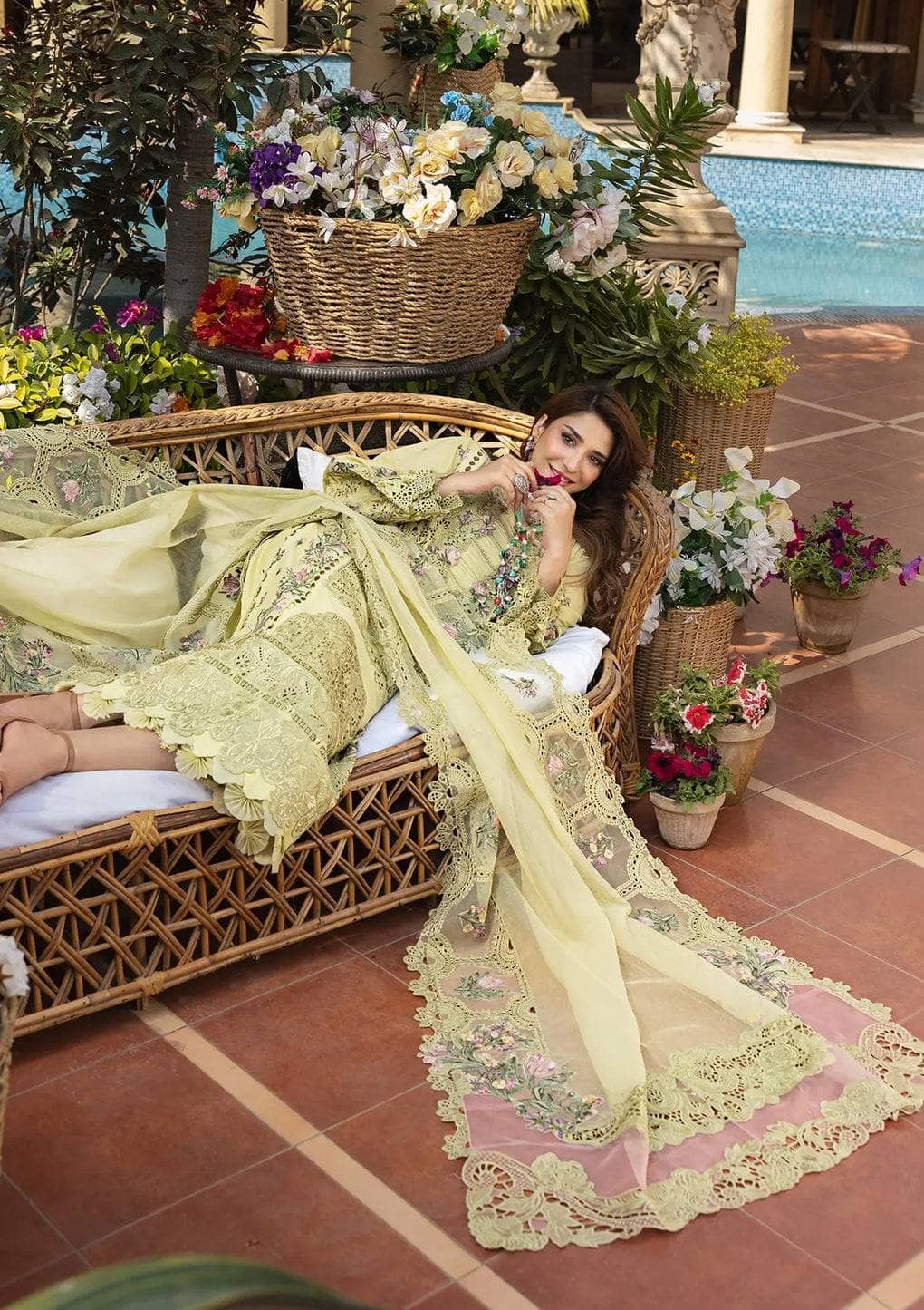 img_elaf_premium_lawn_awwal_boutique