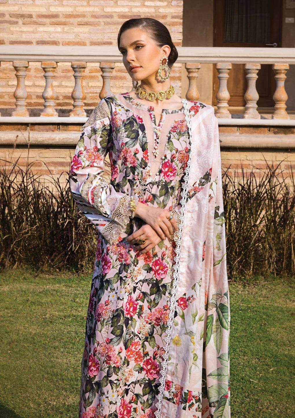 img_elaf_prints_chikankari_lawn_24_awwal_boutique