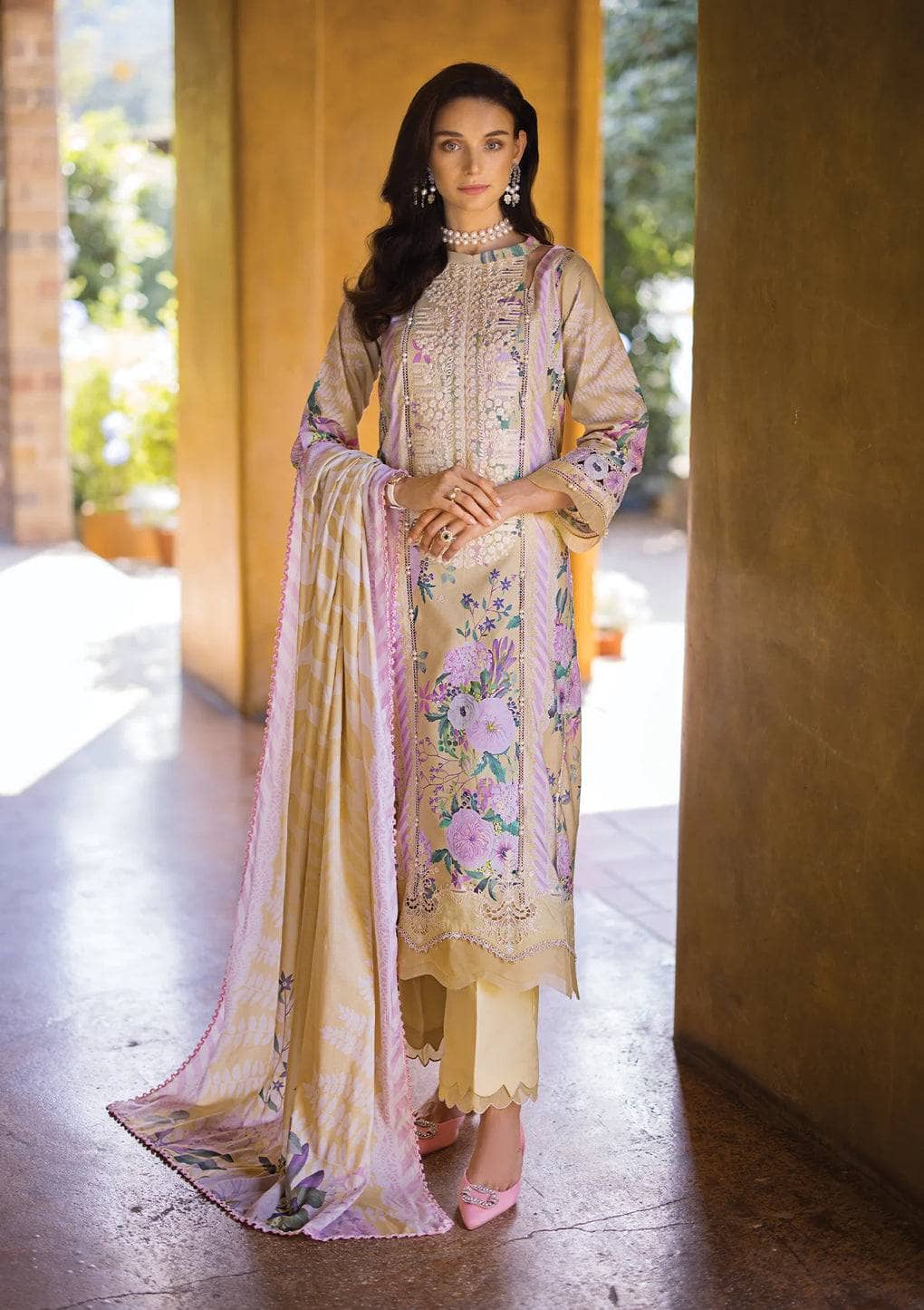 img_elaf_prints_chikankari_lawn_24_awwal_boutique