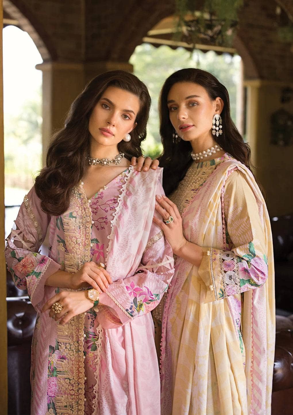 img_elaf_prints_chikankari_lawn_24_awwal_boutique