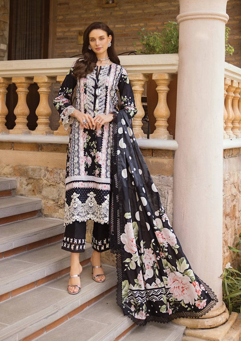 img_elaf_prints_chikankari_lawn_24_awwal_boutique