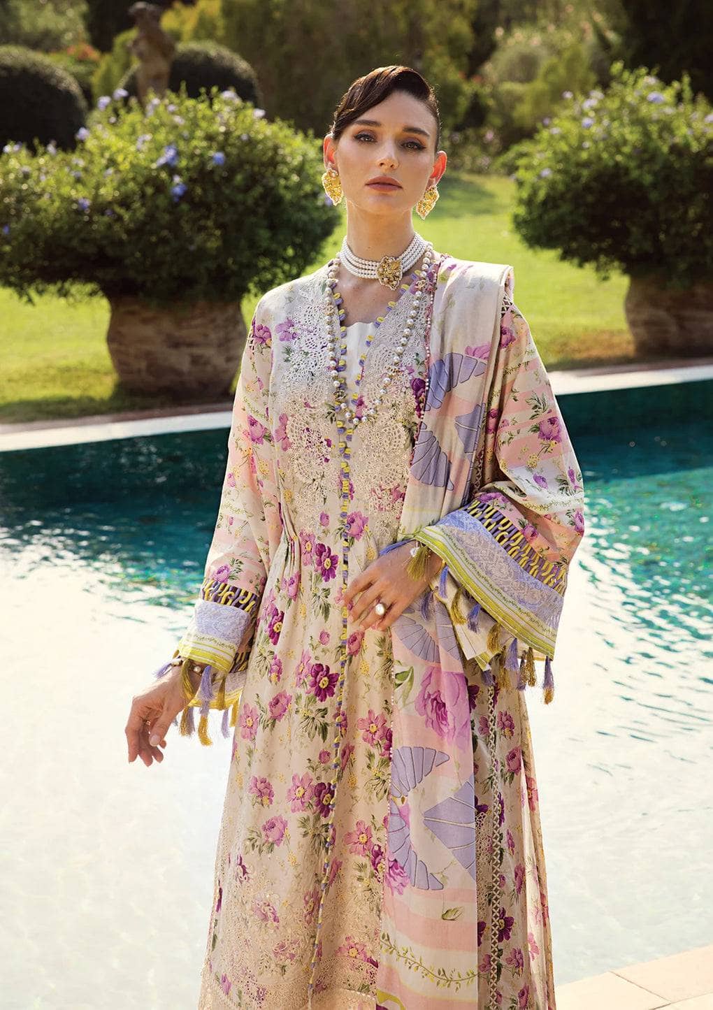 img_elaf_prints_chikankari_lawn_24_awwal_boutique