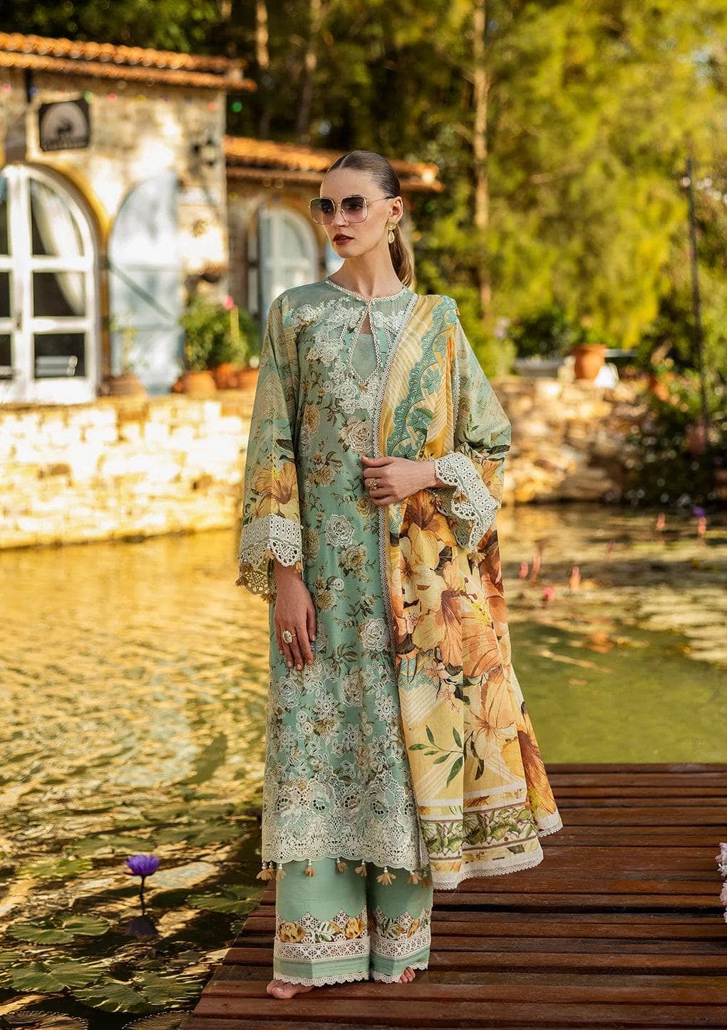 img_elaf_chikankari_awwal_boutique