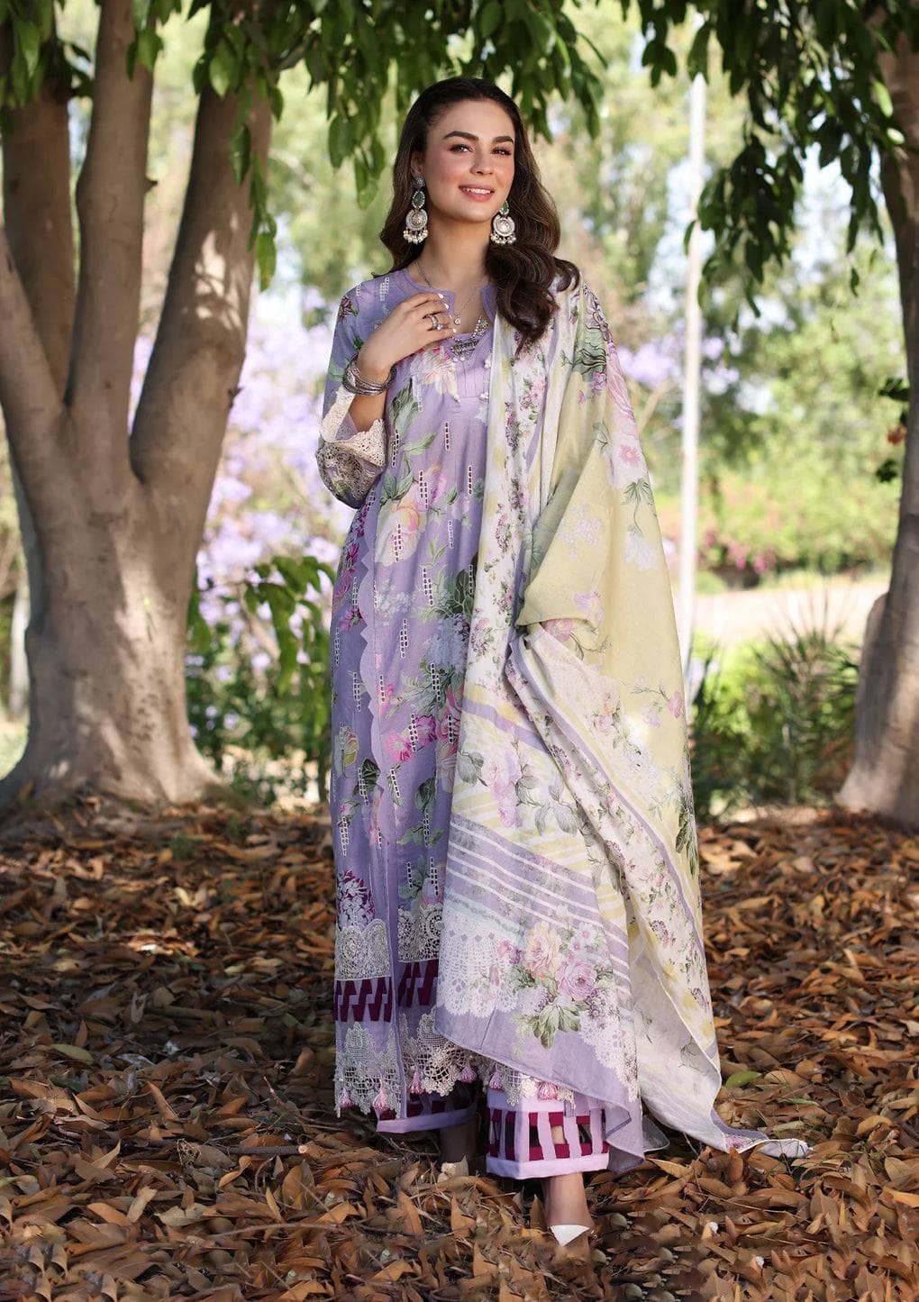 img_elaf_chikankari_awwal_boutique