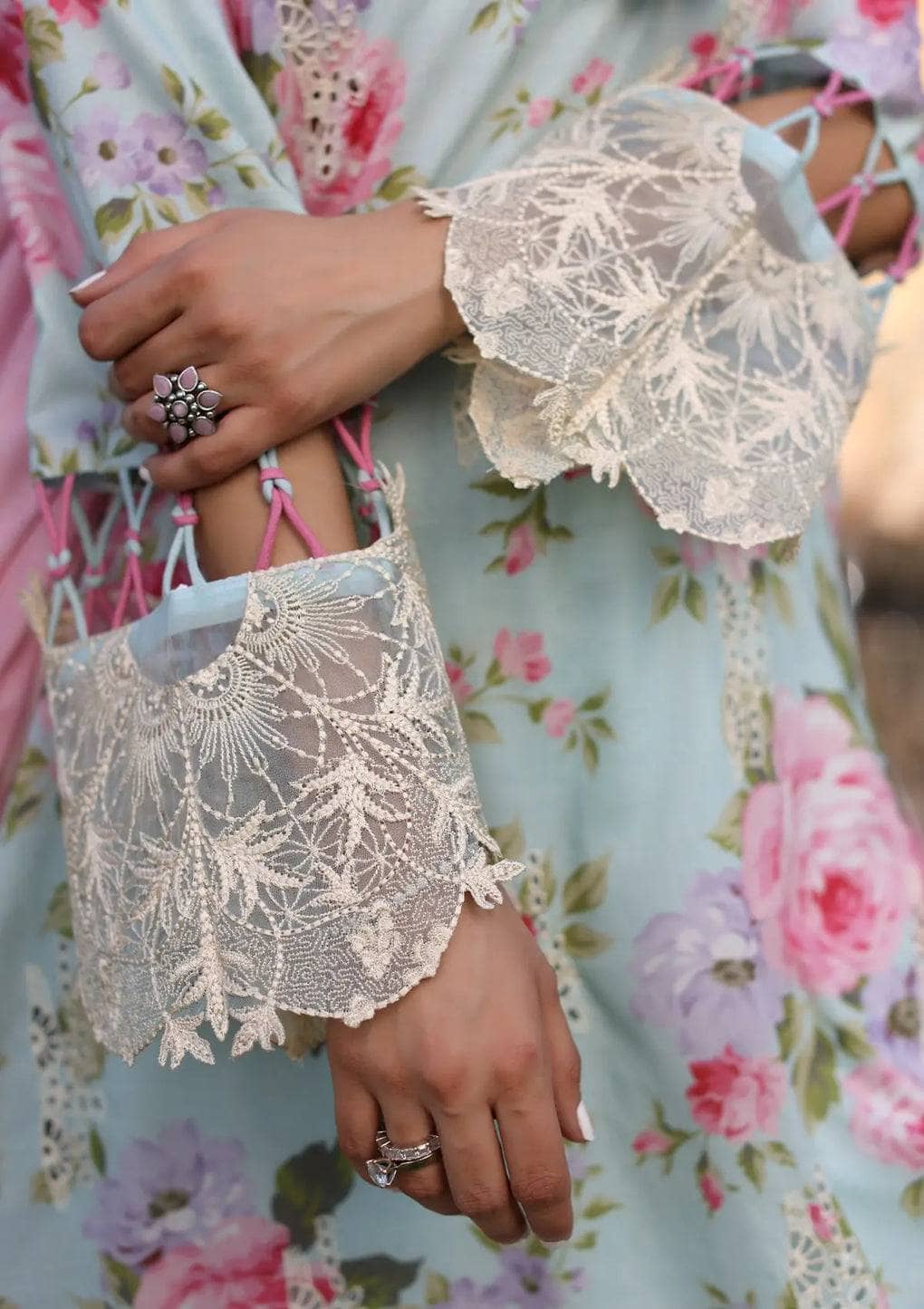 img_elaf_chikankari_awwal_boutique