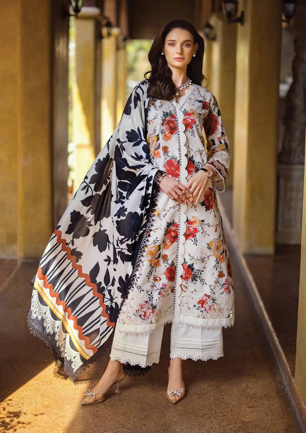 img_elaf_prints_chikankari_lawn_24_awwal_boutique