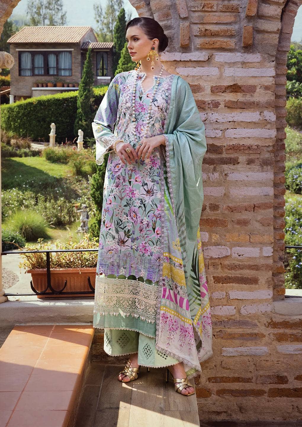 img_elaf_prints_chikankari_lawn_24_awwal_boutique
