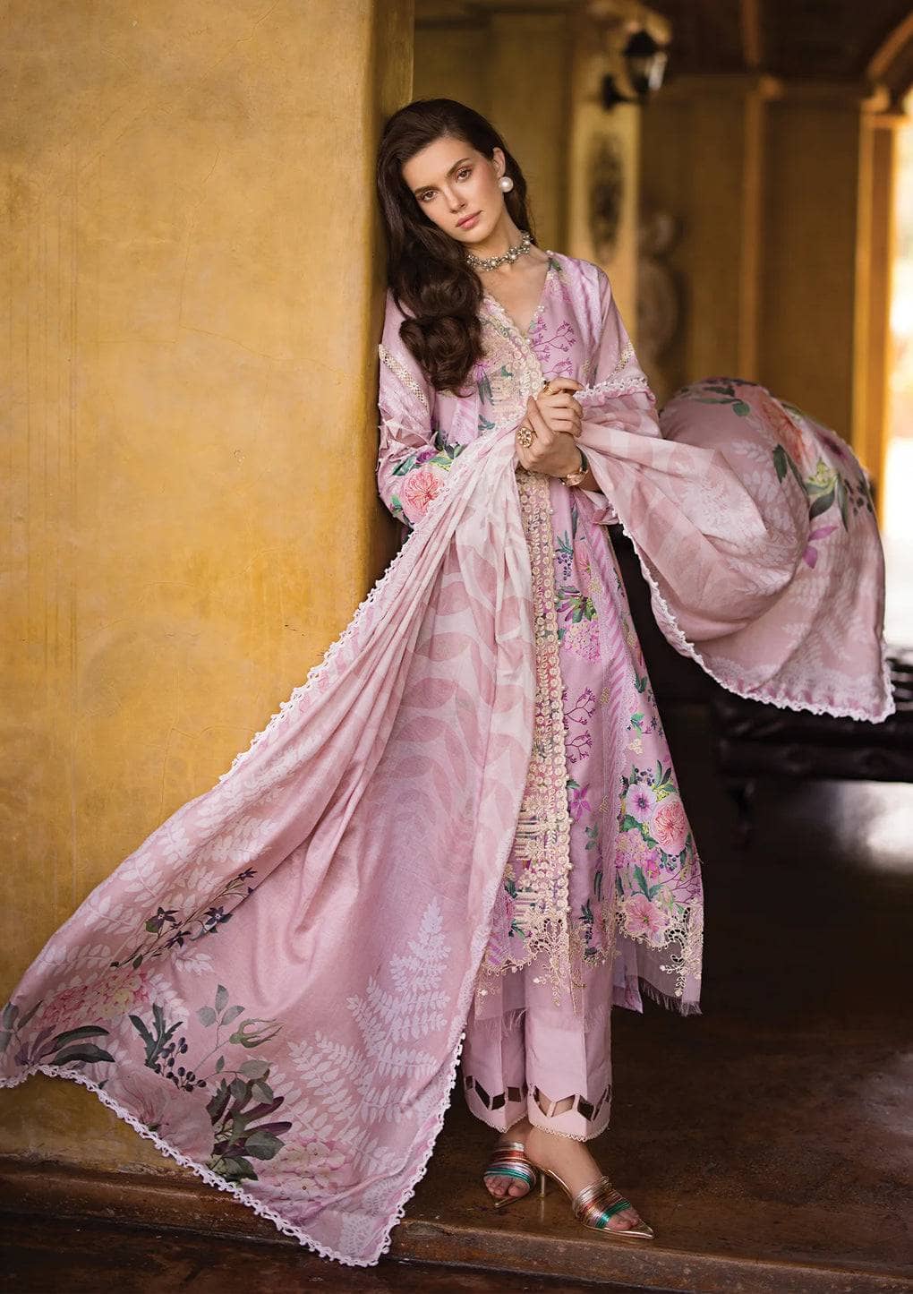 img_elaf_prints_chikankari_lawn_24_awwal_boutique