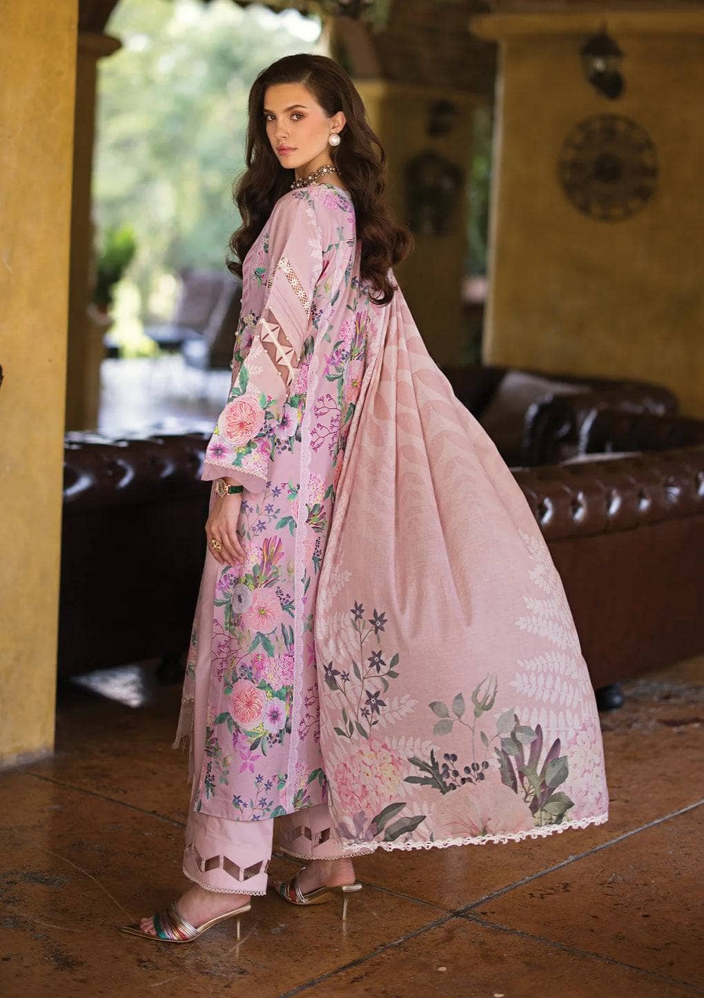 img_elaf_prints_chikankari_lawn_24_awwal_boutique