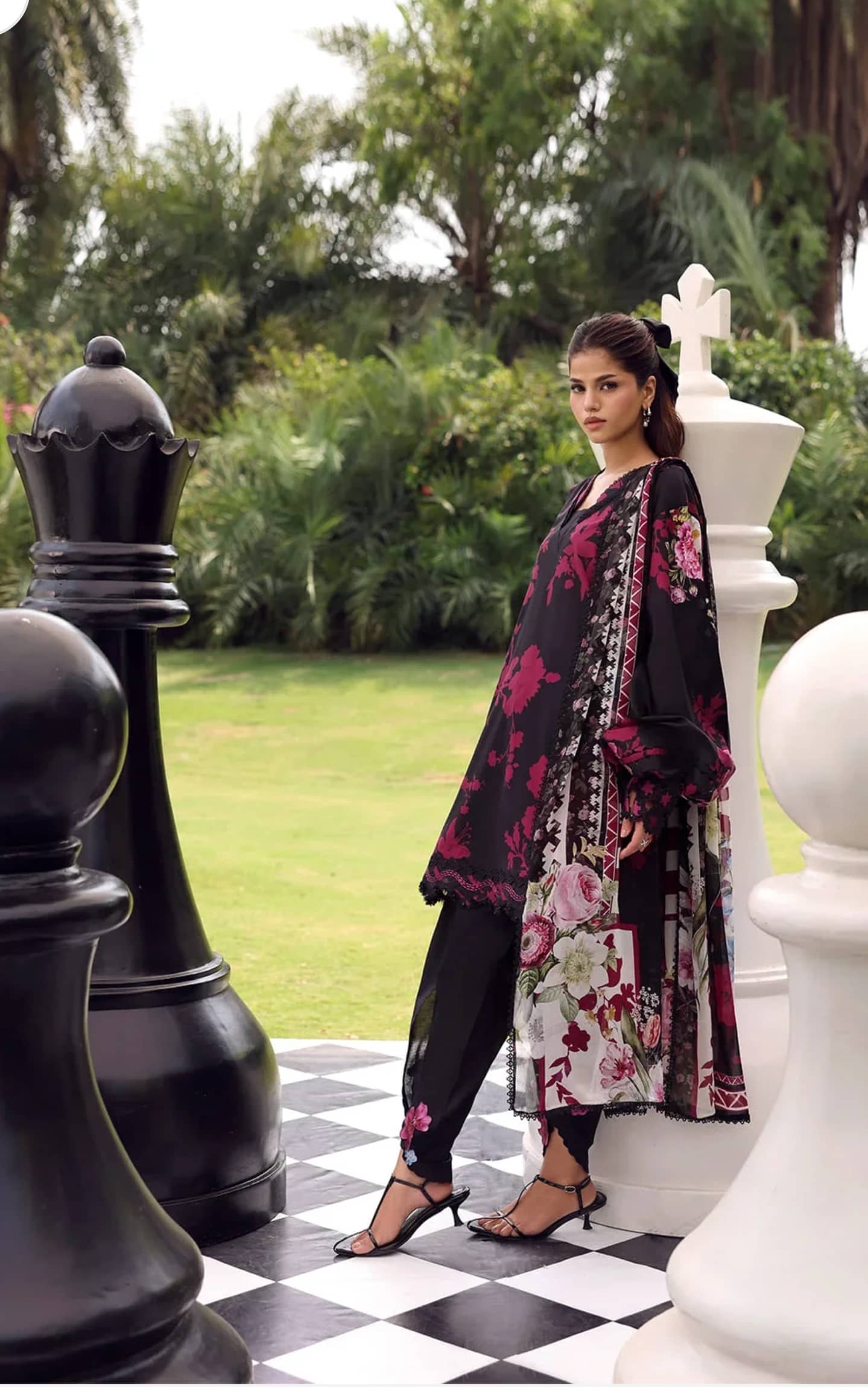 Elaf Belladore Prints Voil Dupatta/EPA-4A SCARLET