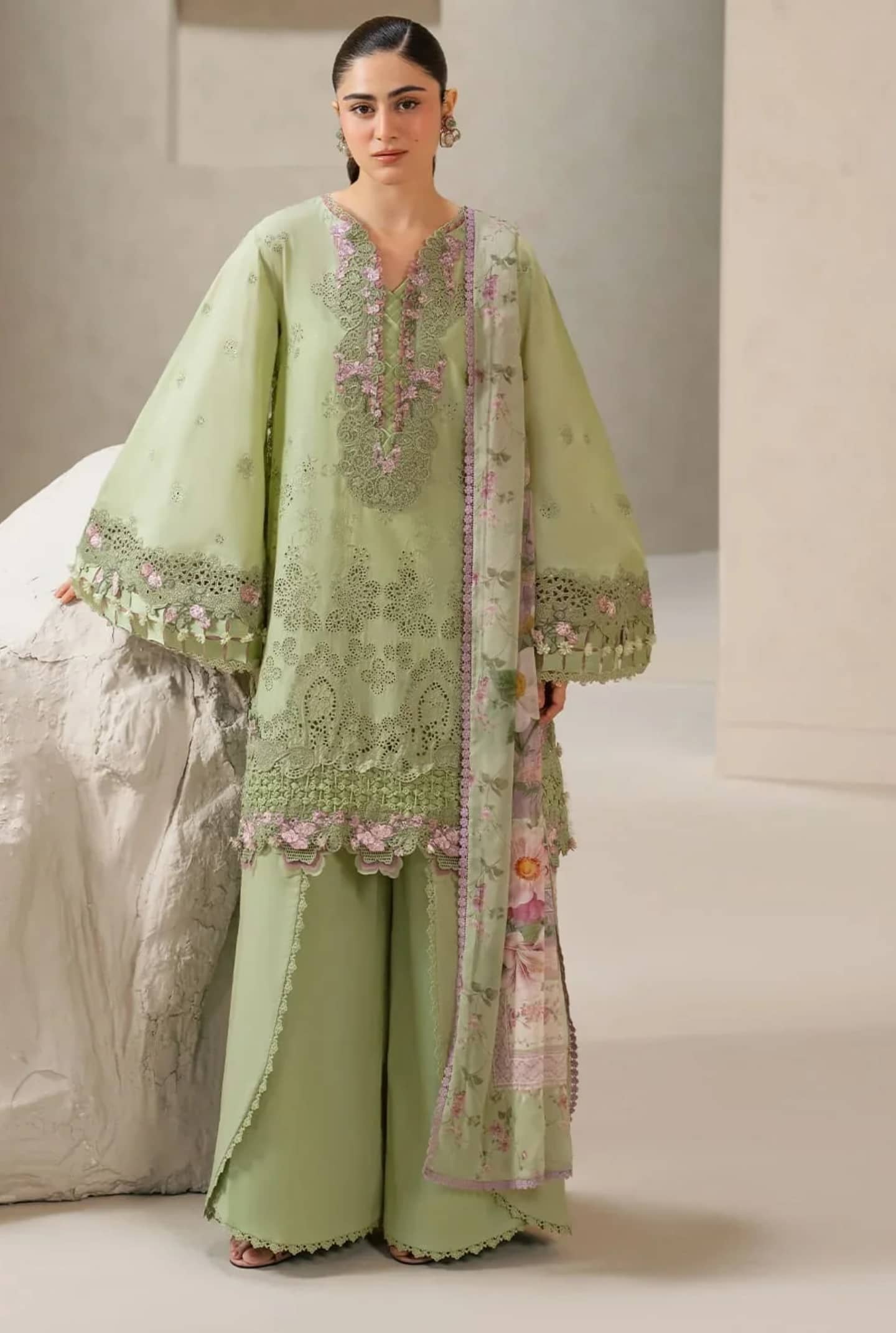 img_elaf_e_craft_lawn_awwal_boutique