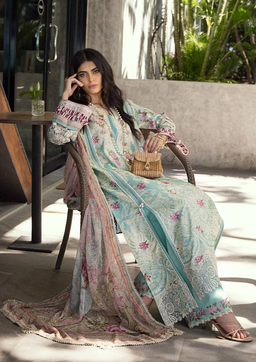 img_elaf_signature_lawn_24_awwal_boutique