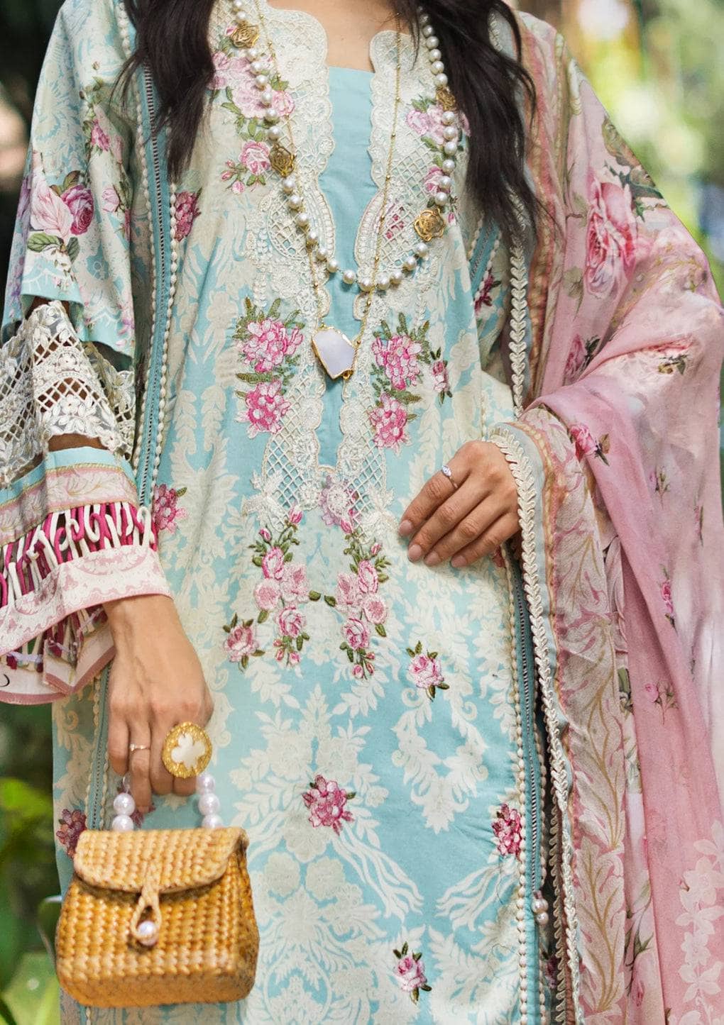 img_elaf_signature_lawn_24_awwal_boutique