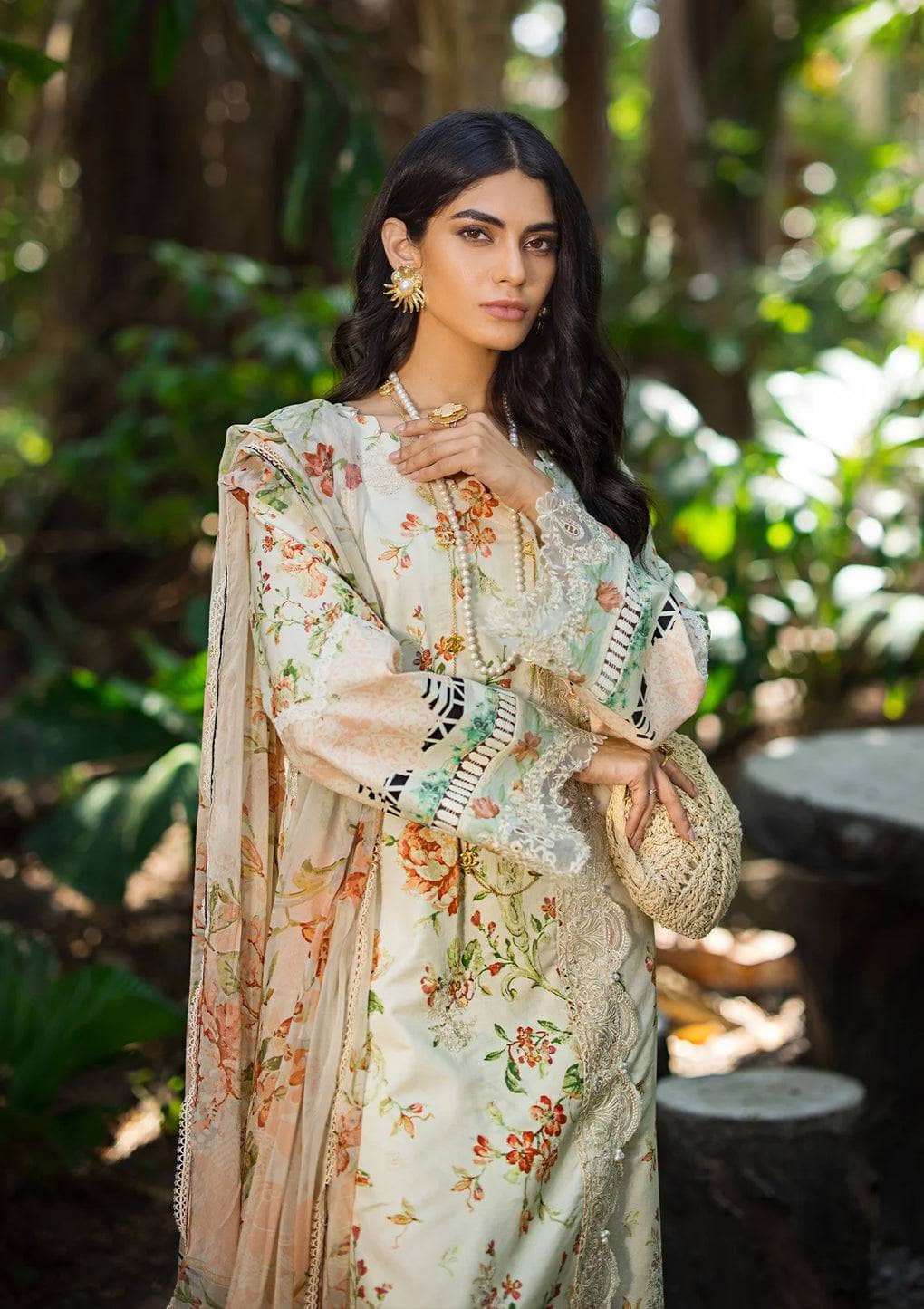 img_elaf_signature_lawn_24_awwal_boutique