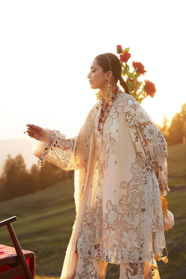 img_elan_lawn_awwal_boutique