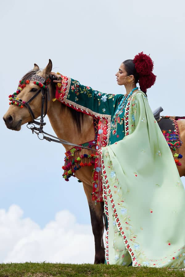 Elan Kashmee Luxury Lawn 26/DEODAR (EL26-12 A)