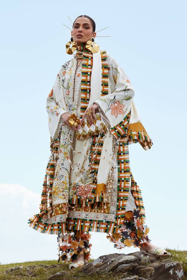Elan Kashmee Luxury Lawn 26/SONAMARG (EL26-09 A)