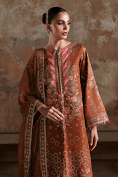img_emaan_adeel_silk_awwal_boutique