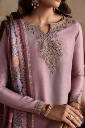 img_emaan_adeel_silk_awwal_boutique