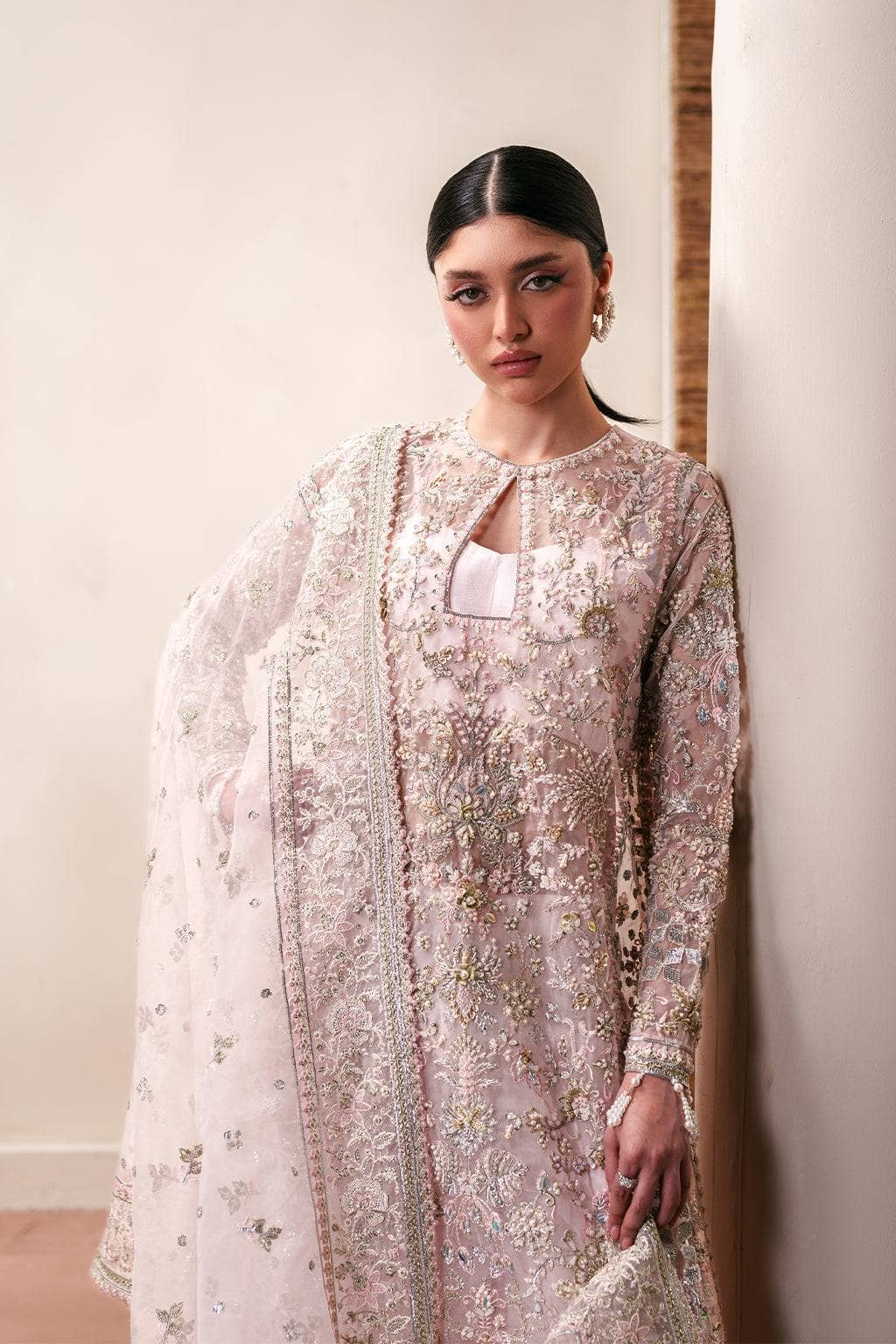 img_emaan_adeel_wedding_awwal_boutique
