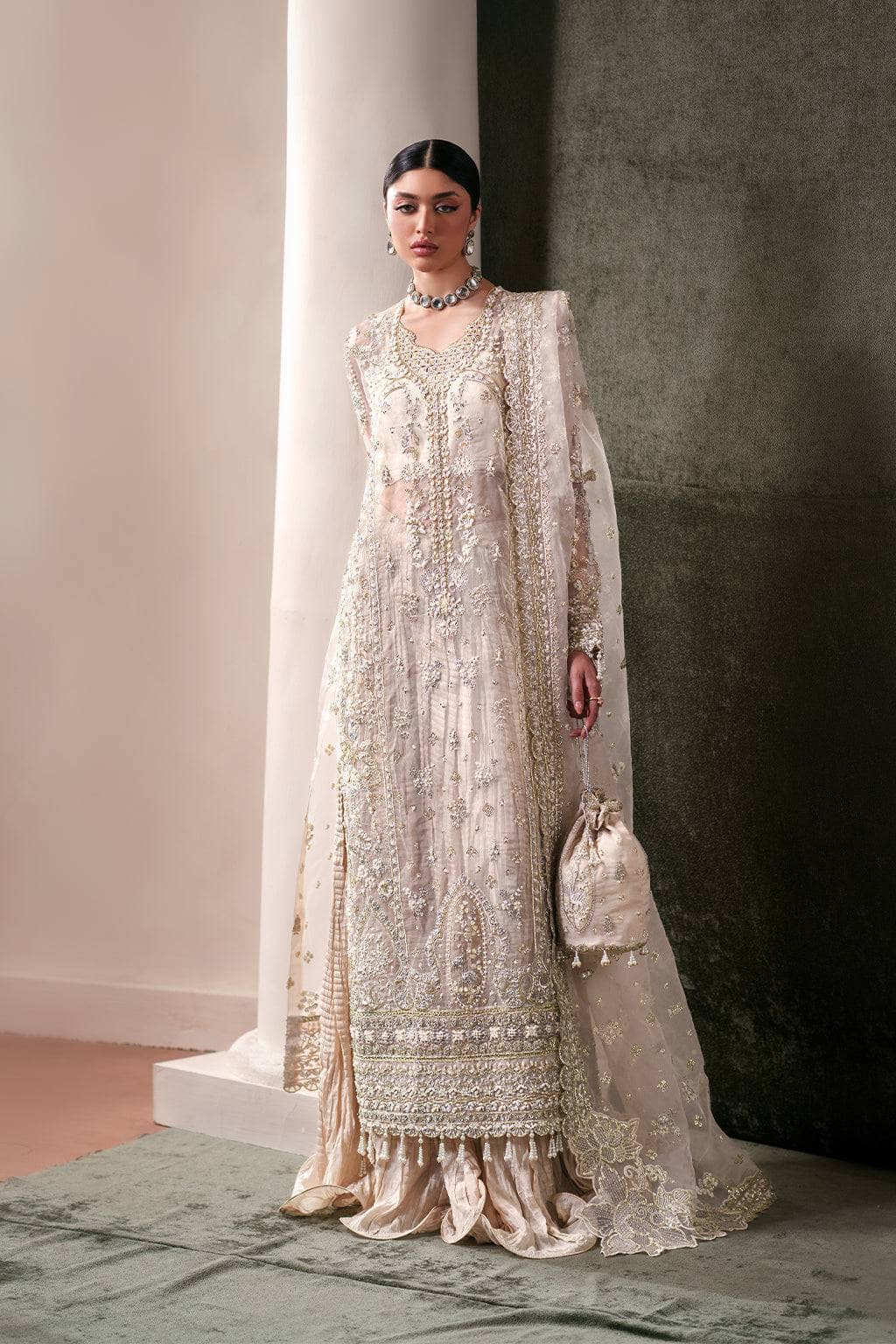 img_emaan_adeel_wedding_awwal_boutique