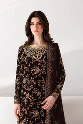 Emaan Adeel Velvet 26/Adeline
