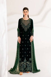 img_emaan_adeel_velvet_collection_awwal_boutique