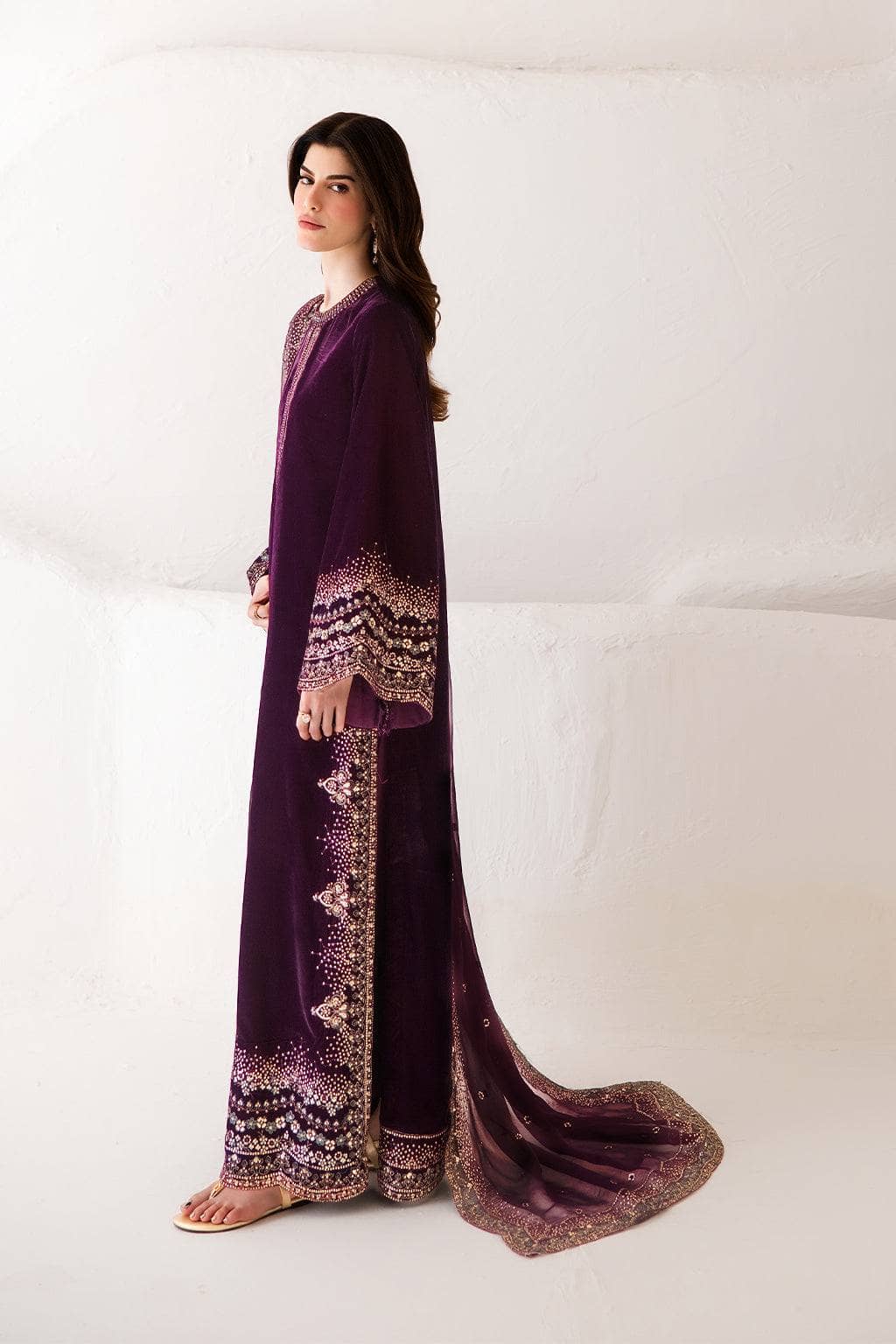 Emaan Adeel Velvet 26/Cecilia