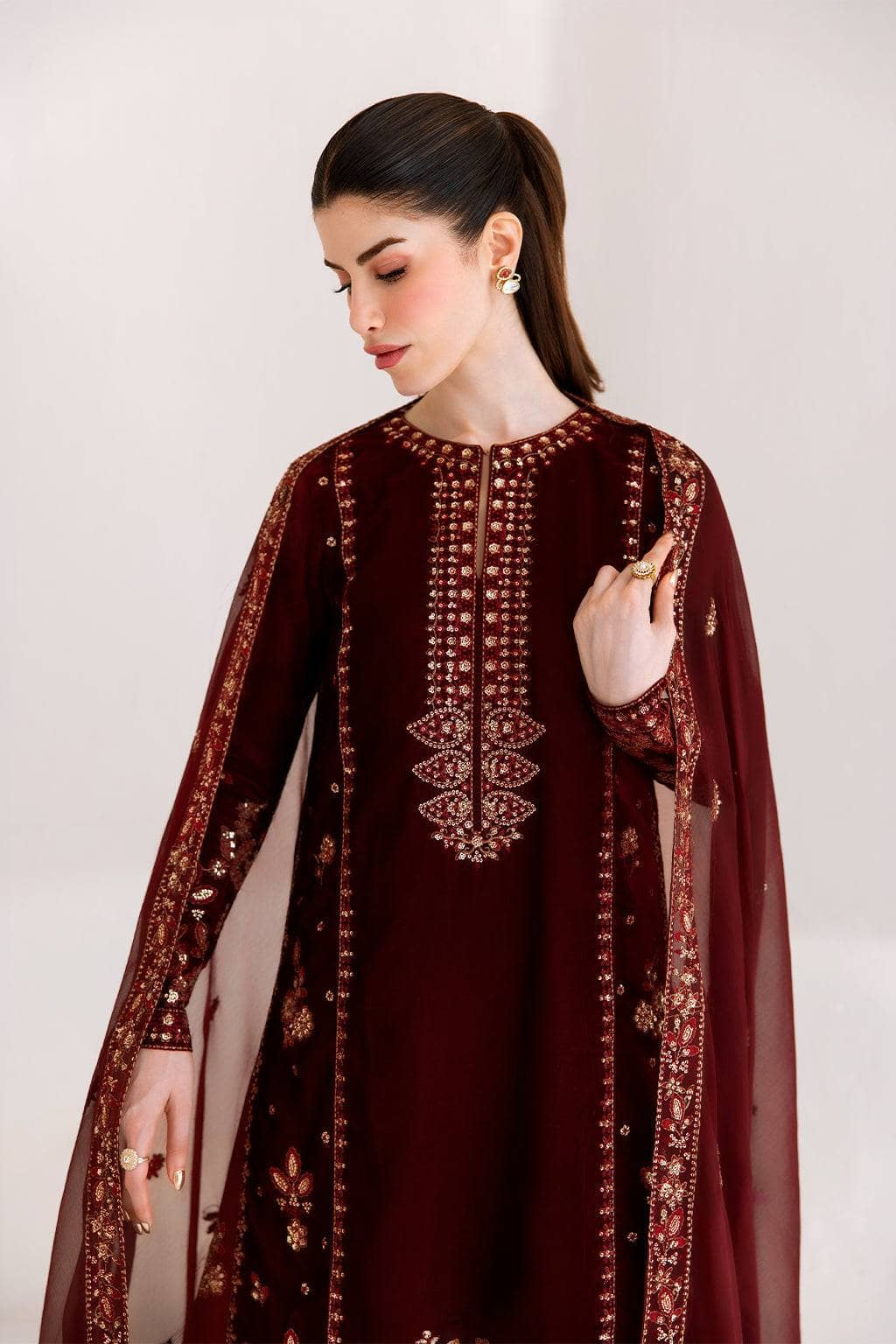 Emaan Adeel Velvet 26/Corinne