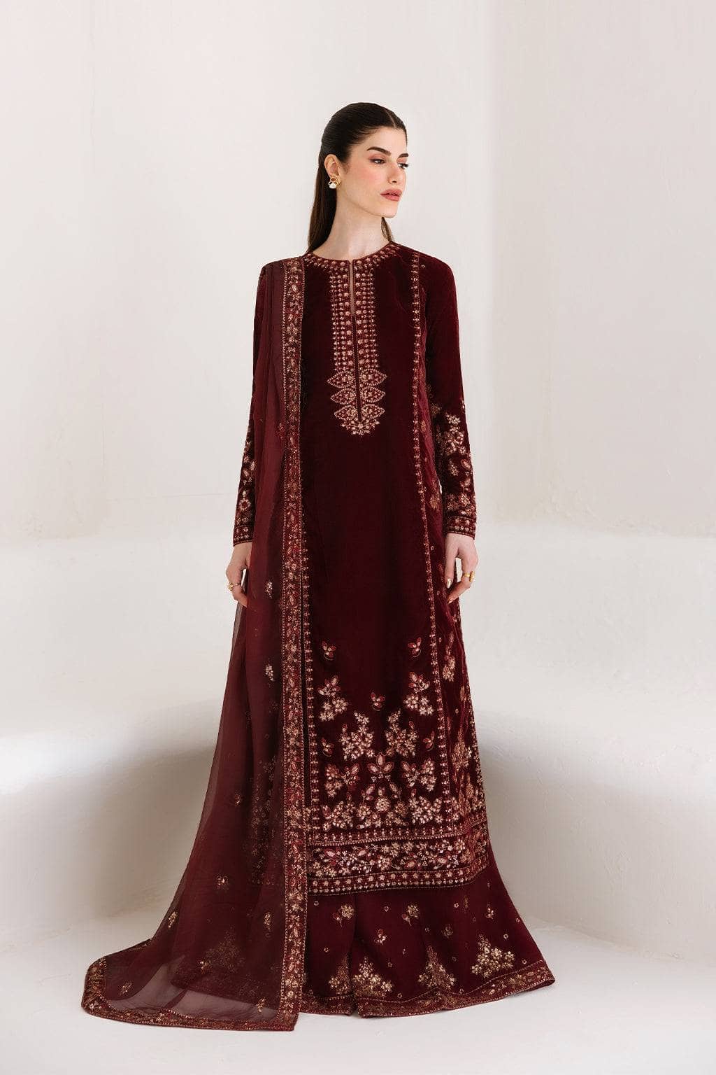 Emaan Adeel Velvet 26/Corinne