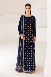 img_emaan_adeel_velvet_collection_awwal_boutique
